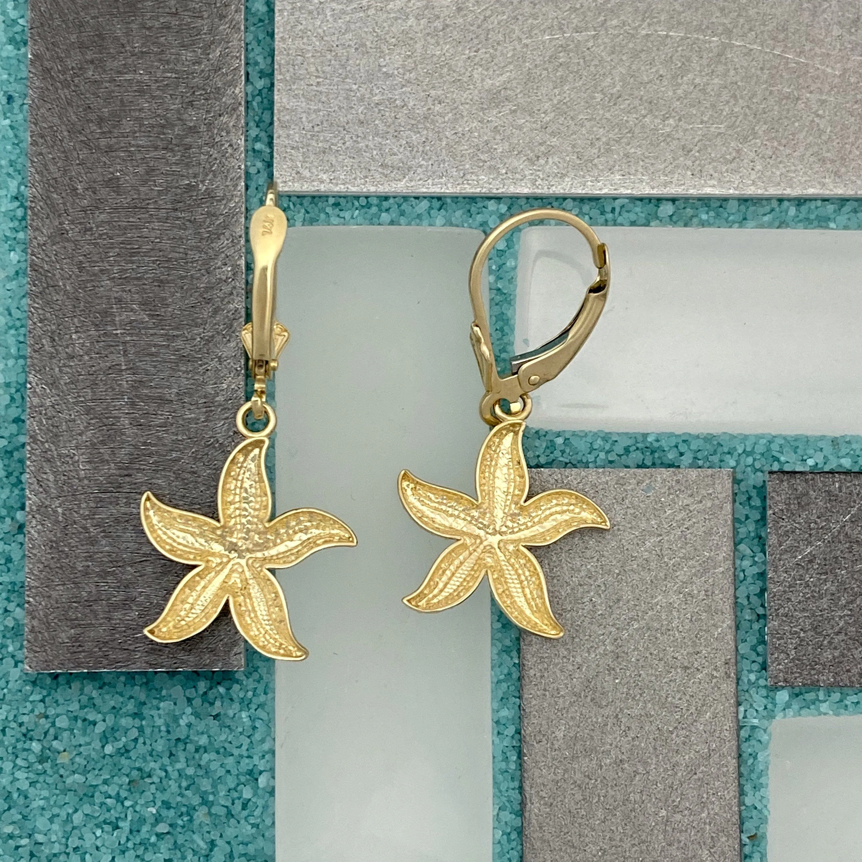 14k 2-Tone Gold Diamond Cut Starfish Leverback Earrings