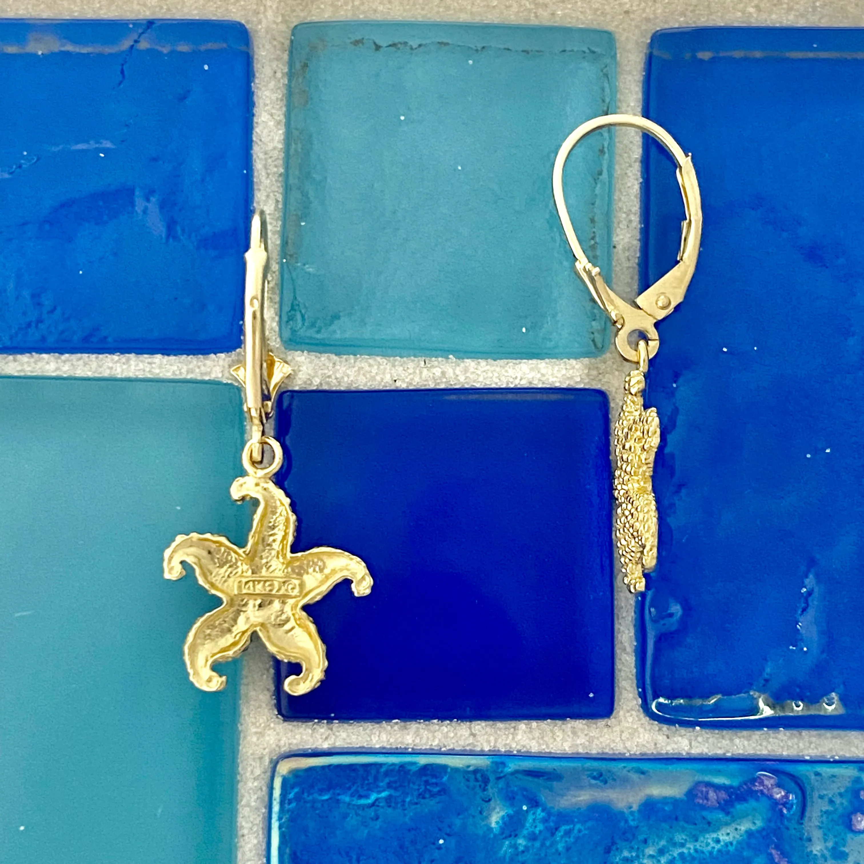 14k Yellow Gold Textured Starfish Lever Back Earrings