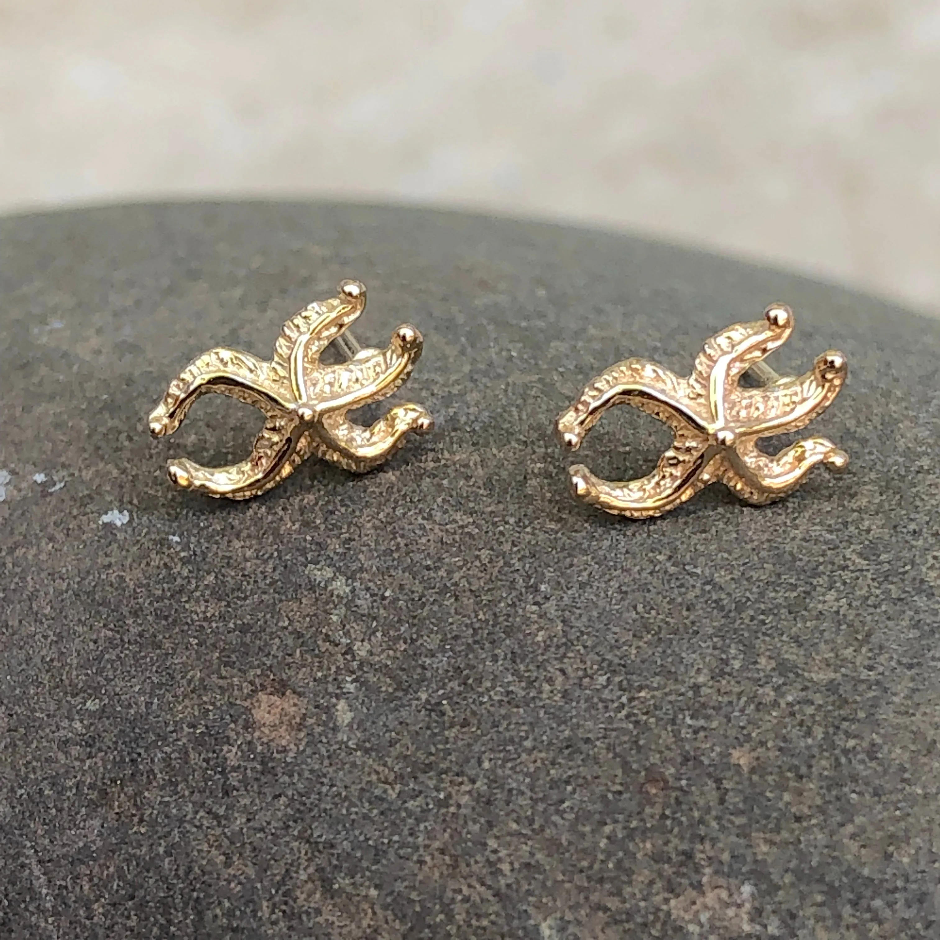 14KT Yellow Gold Mini Starfish Post Earrings