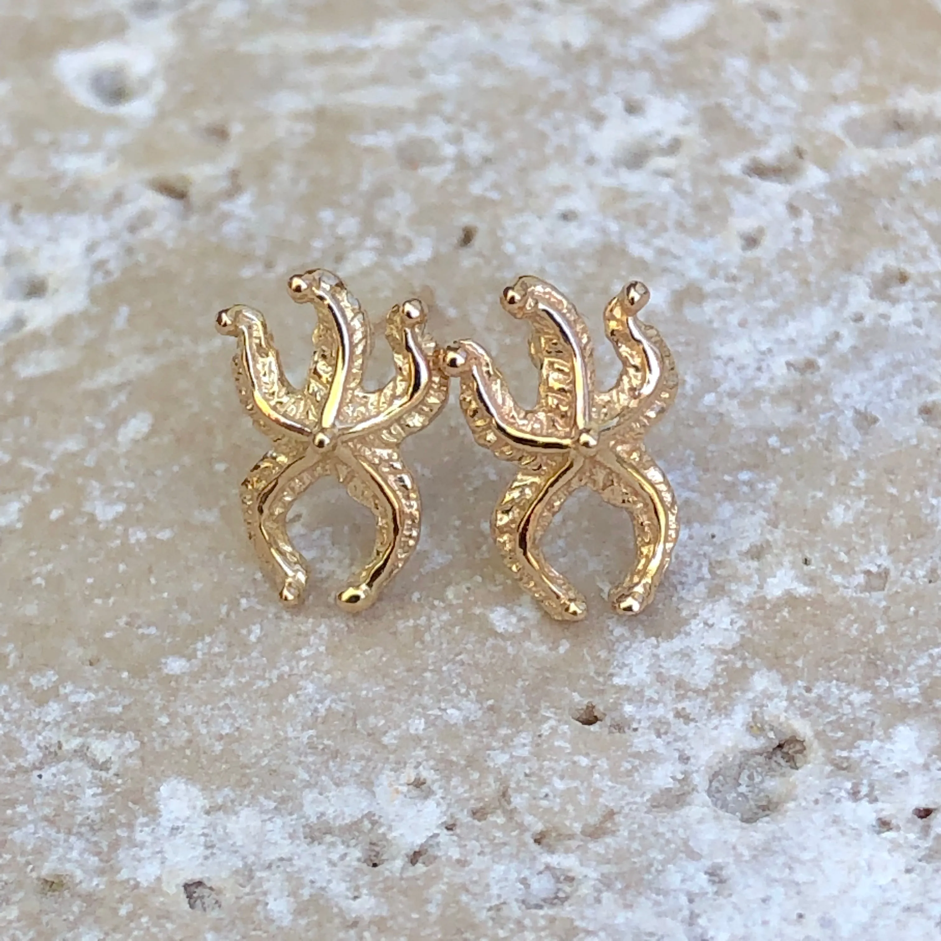14KT Yellow Gold Mini Starfish Post Earrings
