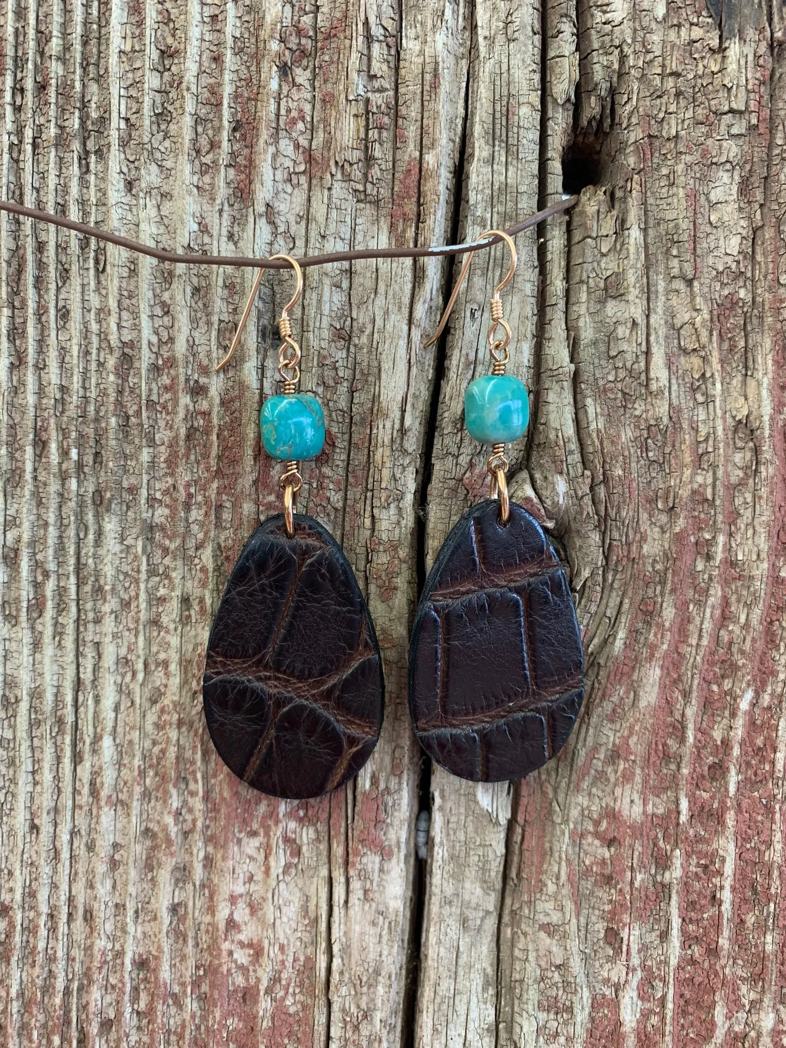 16606 American Alligator & Turq Earrings