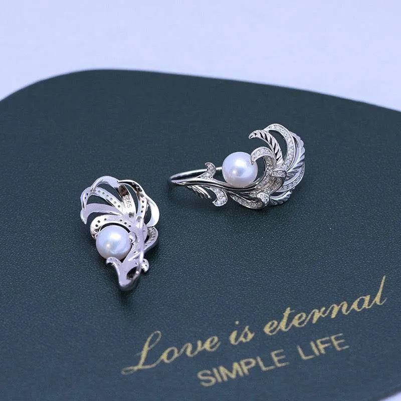 7-8mm Freshwater Pearl & Feather Earrings