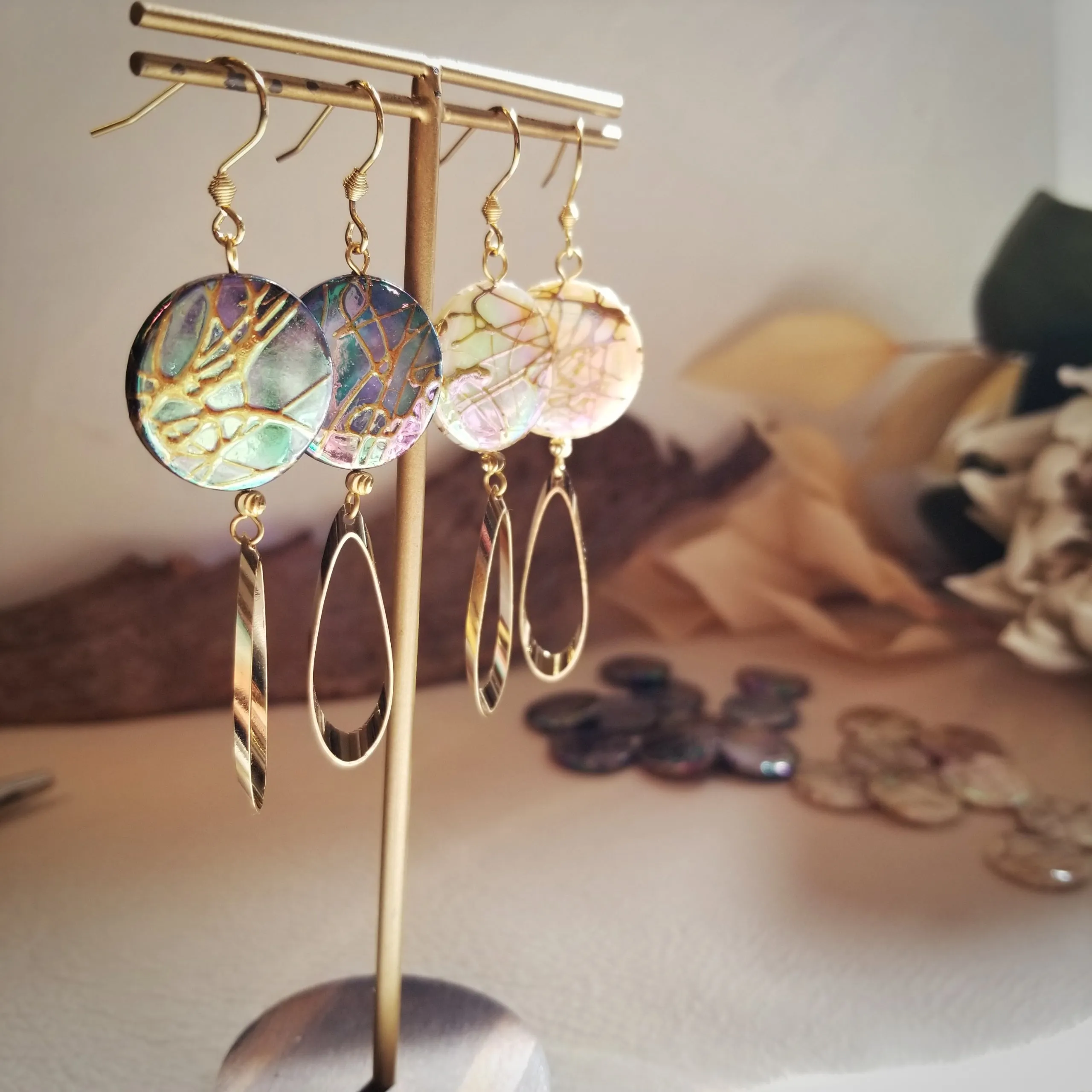 Aurora Art Shell