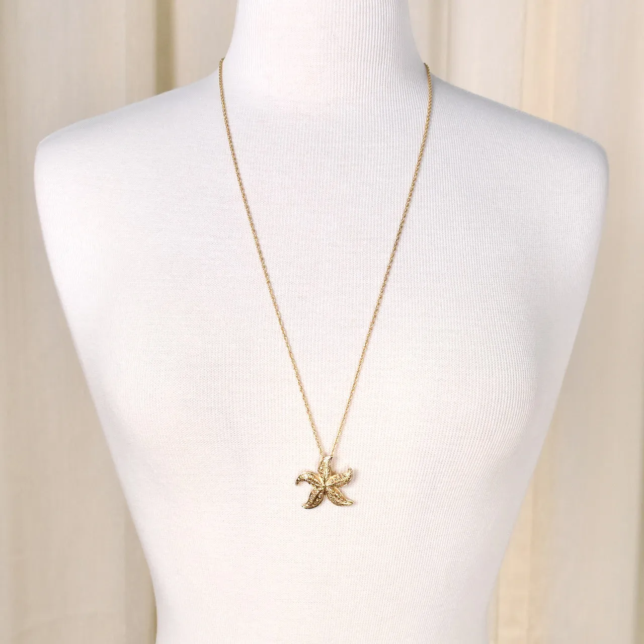 Avon Starfish Necklace Set
