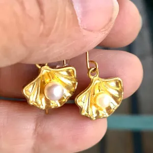 Clam Shell Earrings