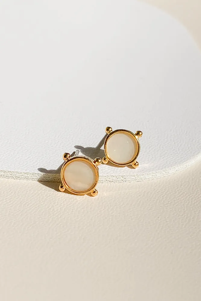 Elera Shell Ear Studs