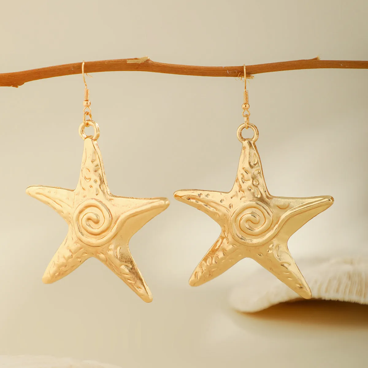 Europe and America Cross Border Ornament Exaggerated Big Starfish Design Metal Stud Earrings Ocean Style Fashion Star Beach Earrings