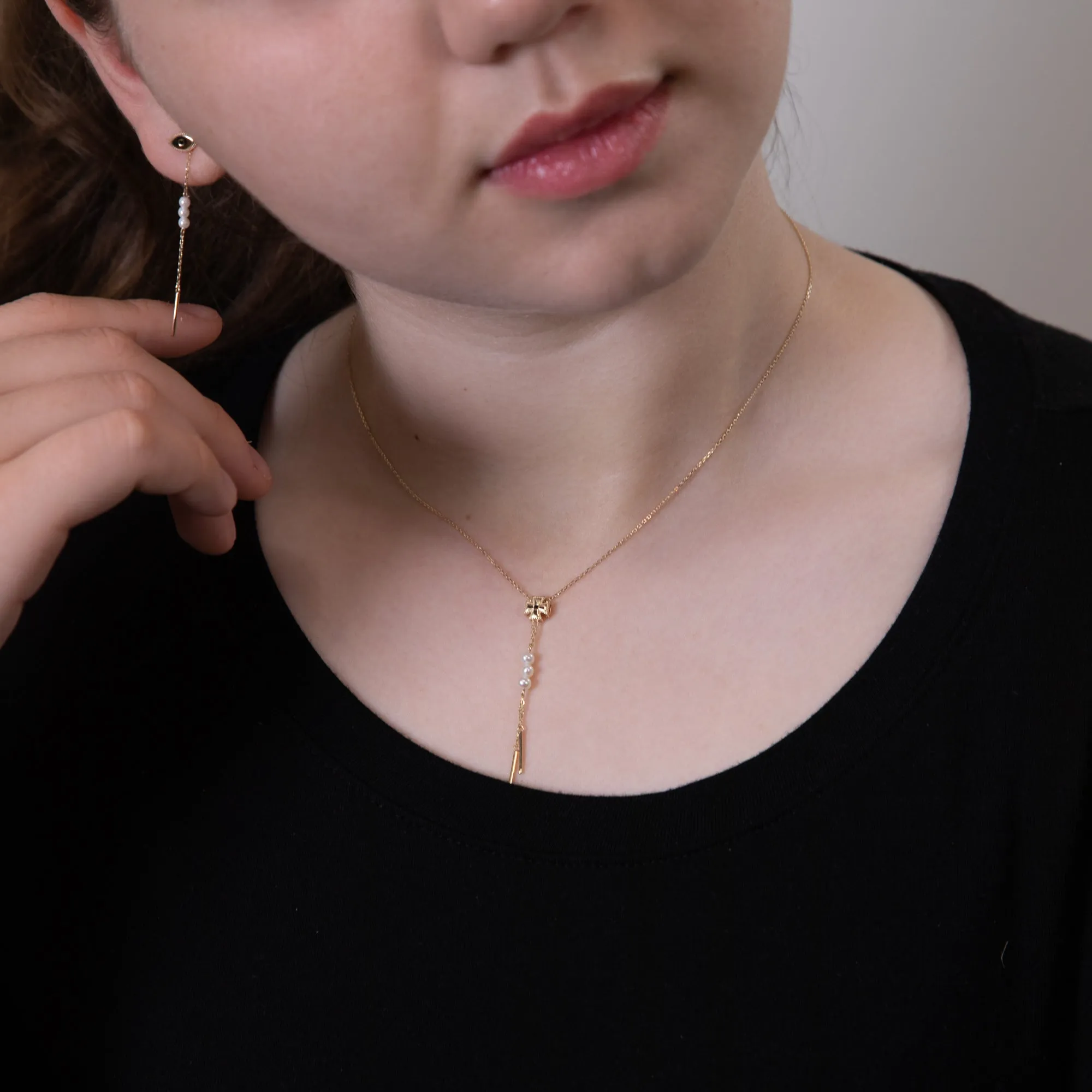 Eyes Drop Earrings
