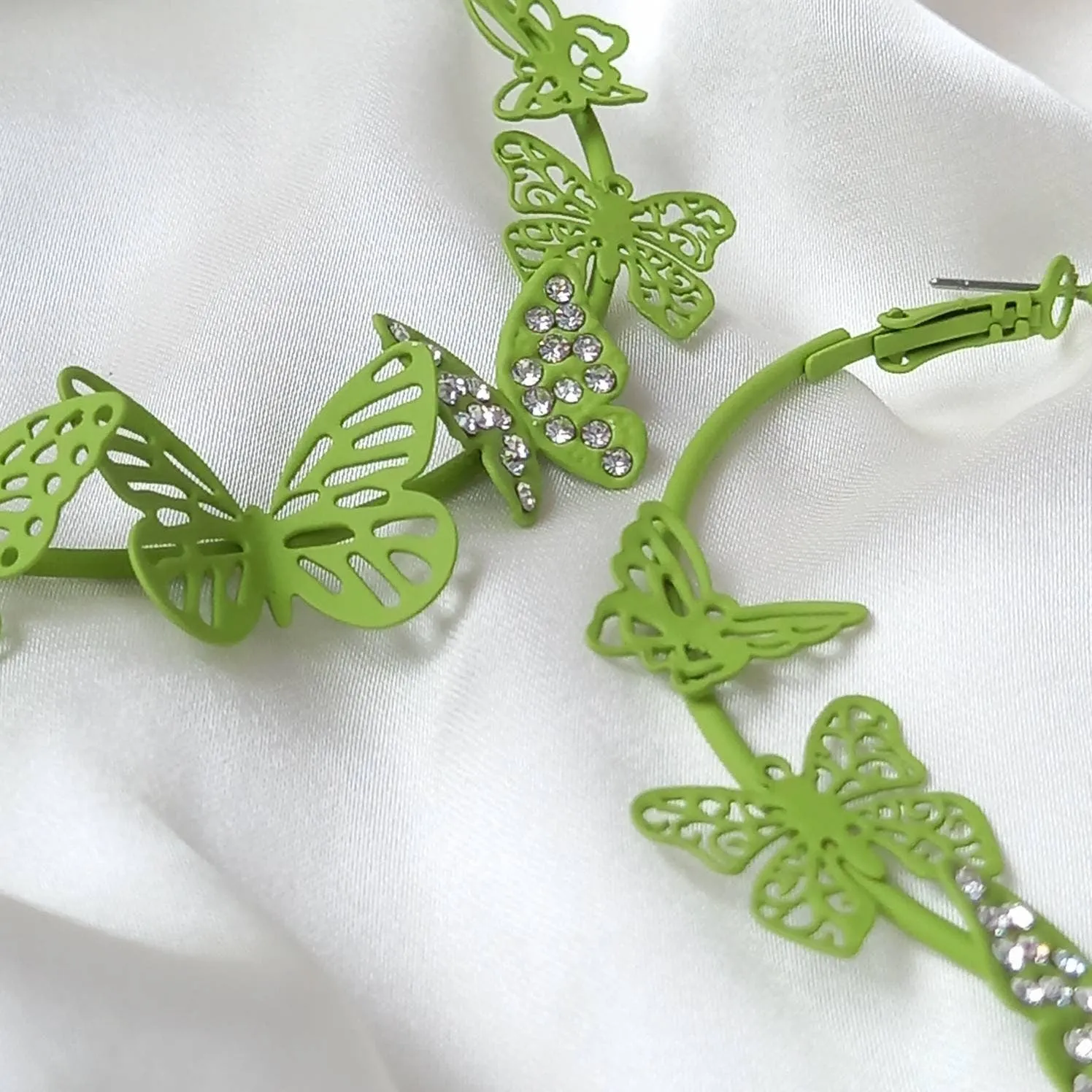 Green Butterfly Hoop Earrings - Lightweight Hoop Earrings, Butterfly Earrings, Hoop Earrings, Cute Earrings, Green Earrings, Green Jewellery