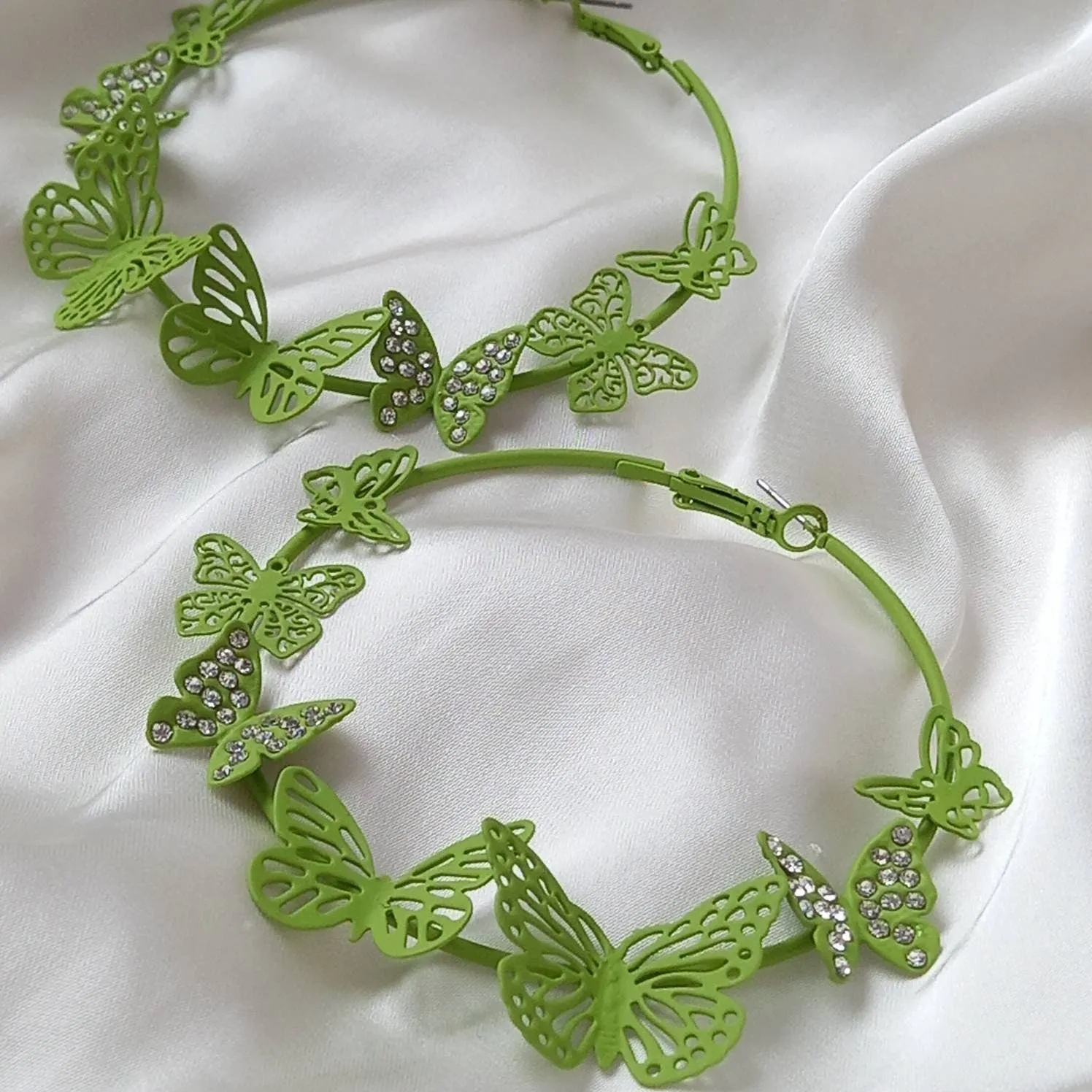 Green Butterfly Hoop Earrings - Lightweight Hoop Earrings, Butterfly Earrings, Hoop Earrings, Cute Earrings, Green Earrings, Green Jewellery