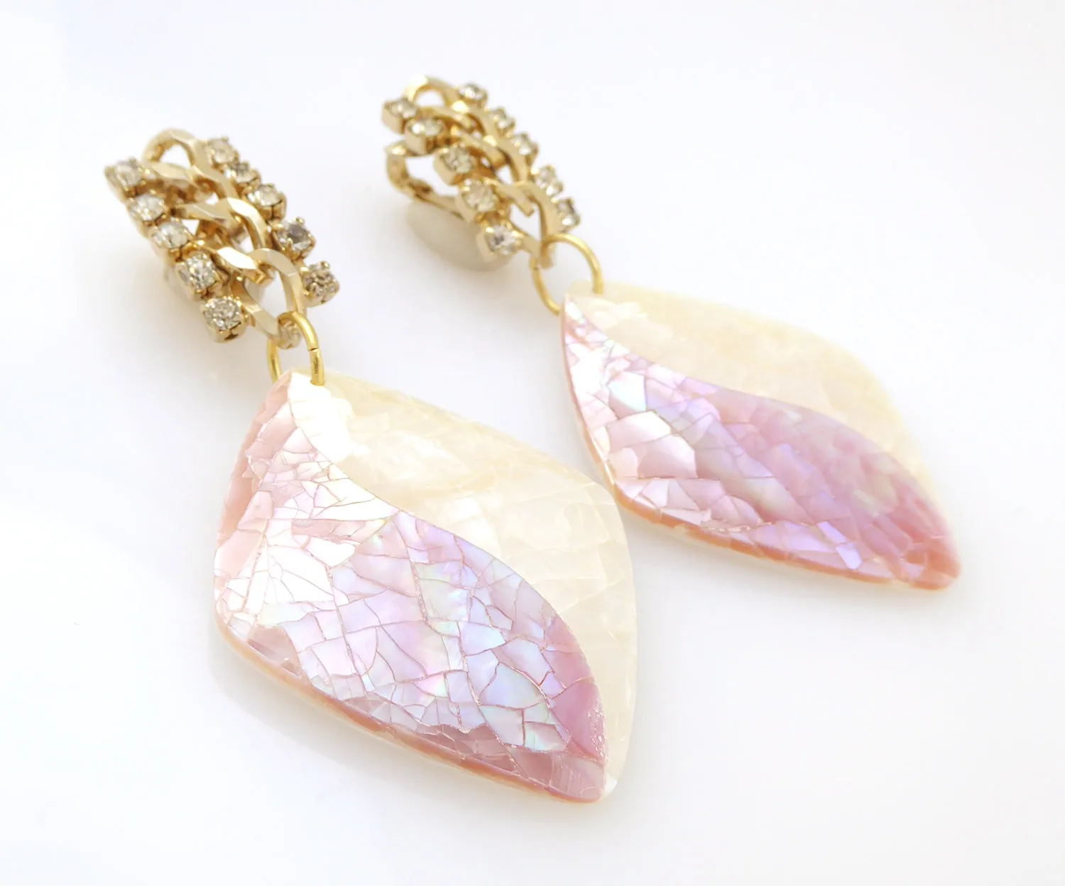 Hathor shell earrings