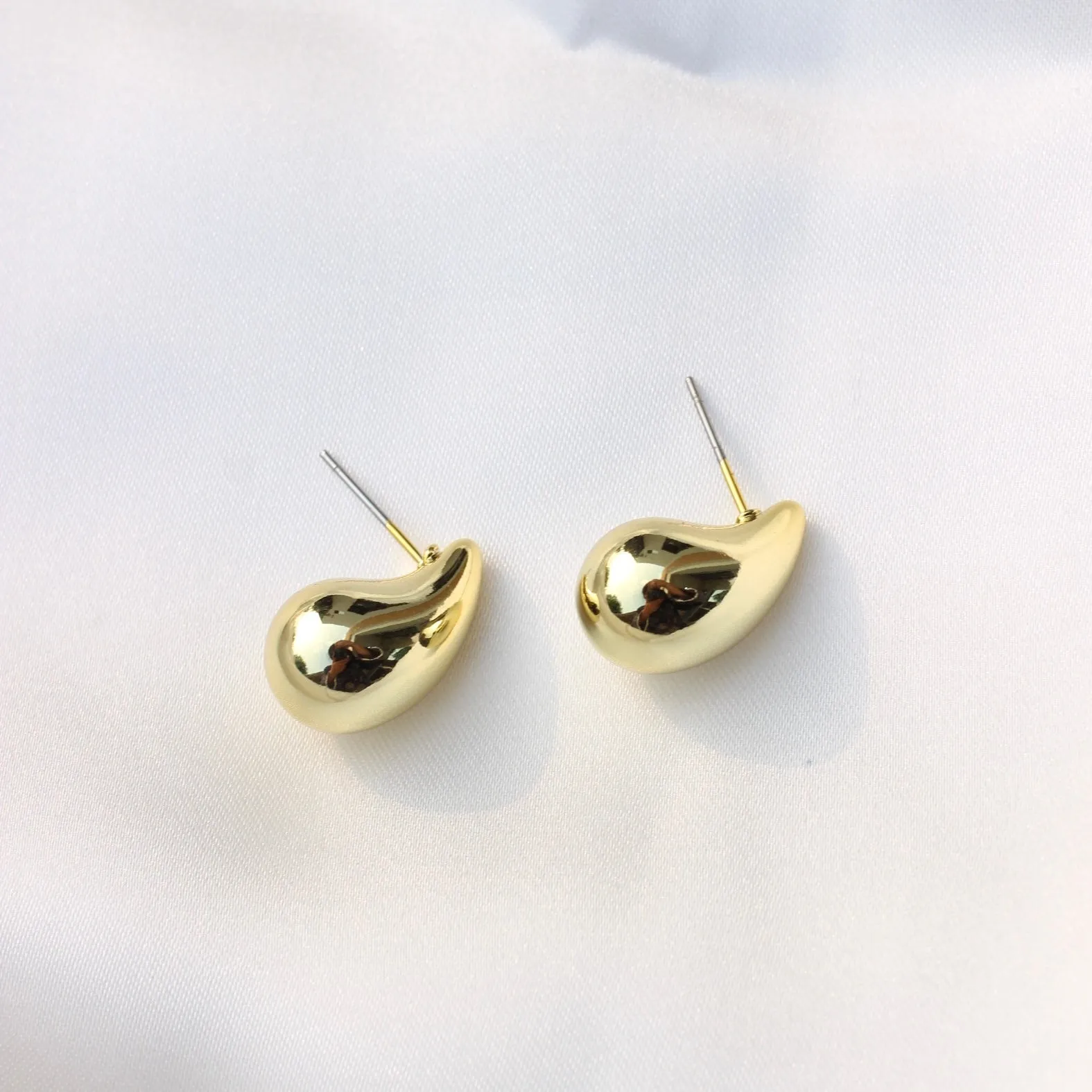 JEarrings (celeb viral bottega earrings)-07-CL