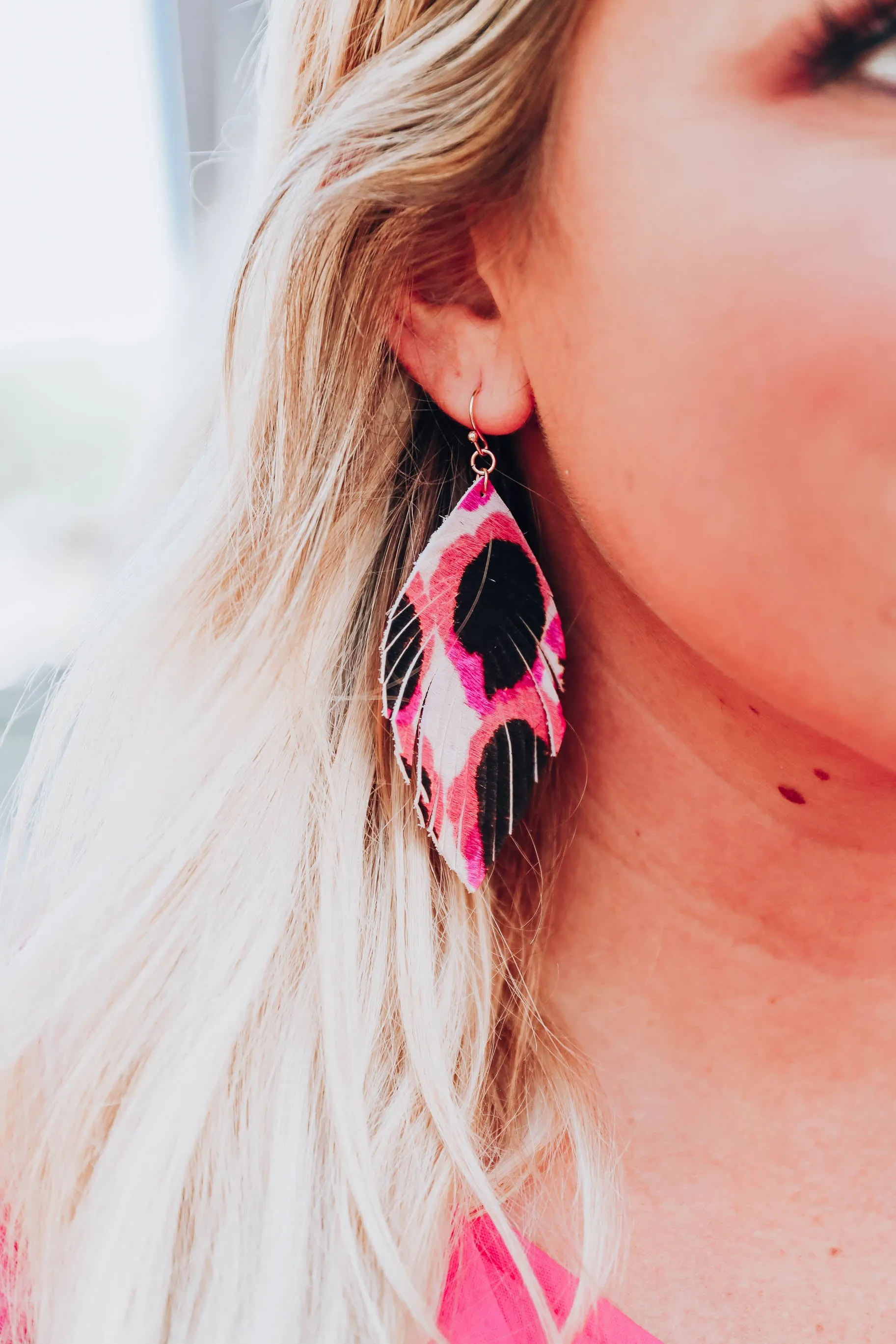 Kyla Earrings - Hot Pink