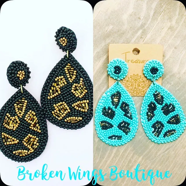 Leopard Bead Teardrop Earrings {In 2 Colors}