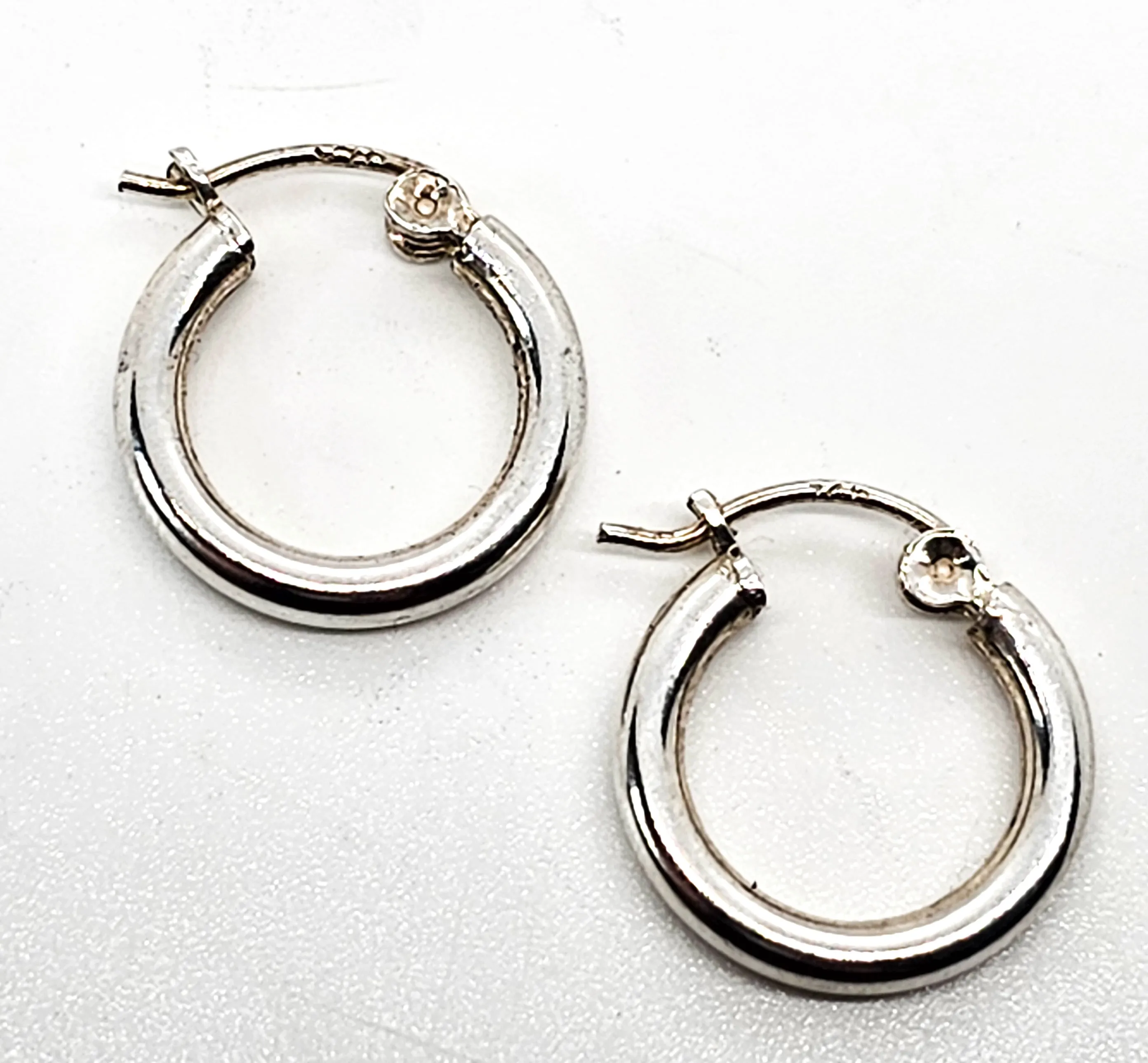 Lever back small 5/8ths inch sterling silver vintage earrings