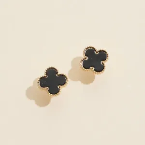 Lila - Clover Shape Shell Stud Earring