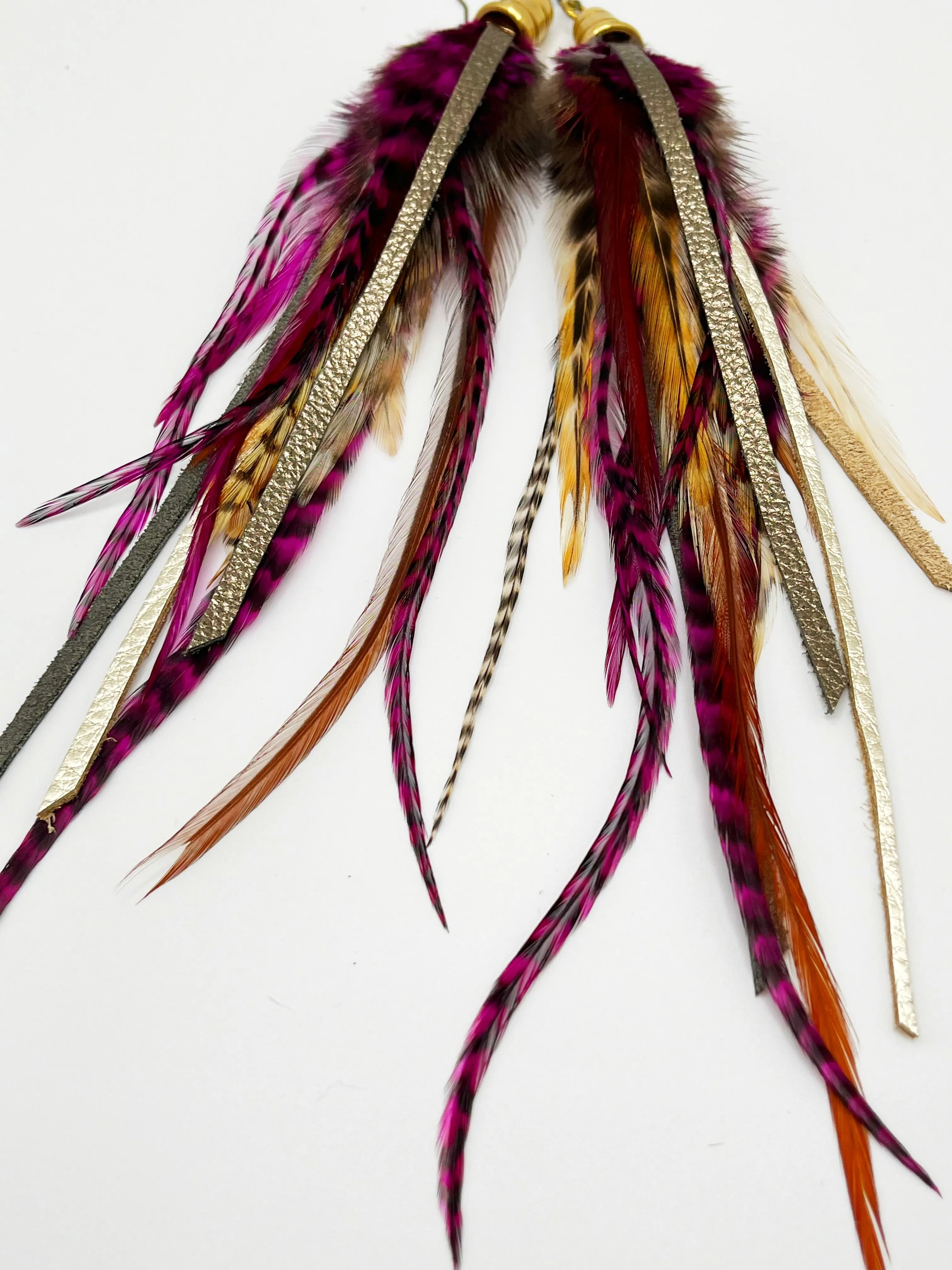Long Feather & Leather Earrings with Bronze Pendant - Exotic Berries