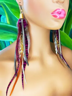 Long Feather & Leather Earrings with Bronze Pendant - Exotic Berries
