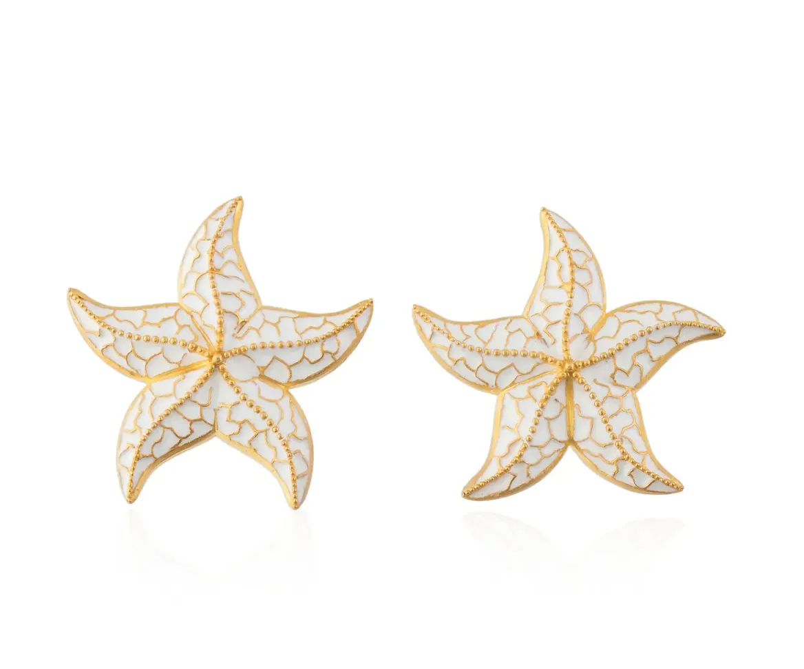 Milou White Starfish Earrings