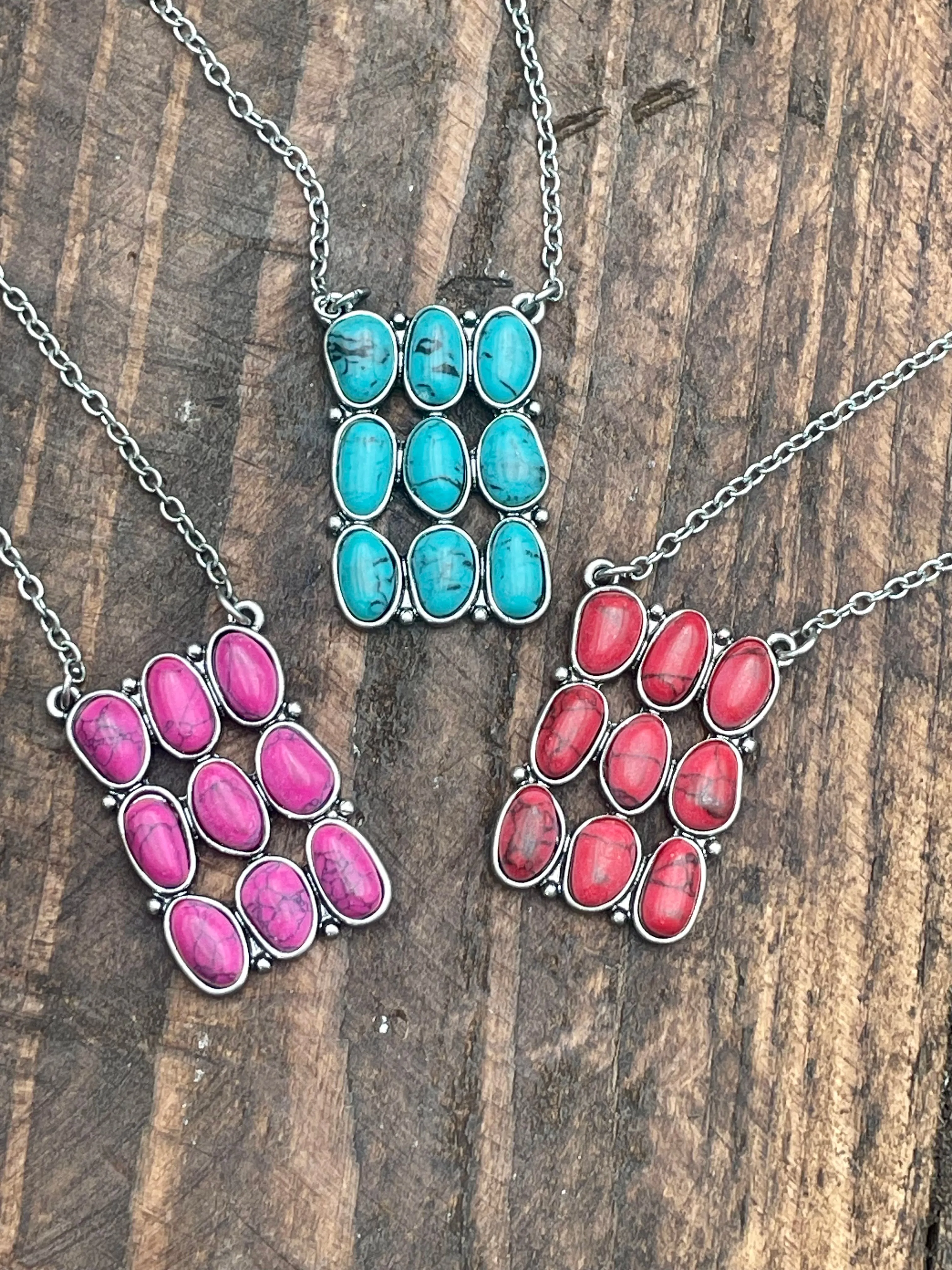 Nine Stacked Pebble Fashion Link Chain Necklace