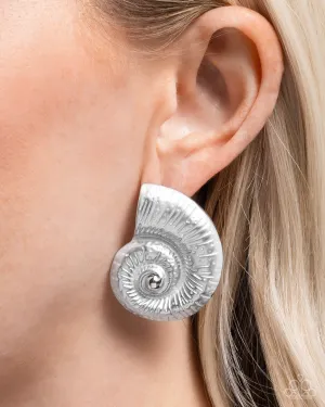 Paparazzi Chill Conch - White
