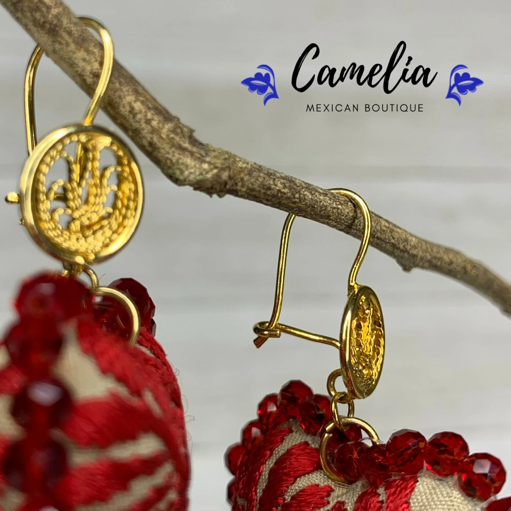 San Antonino Filigree Embroidered Heart Tasseled Earrings - Red