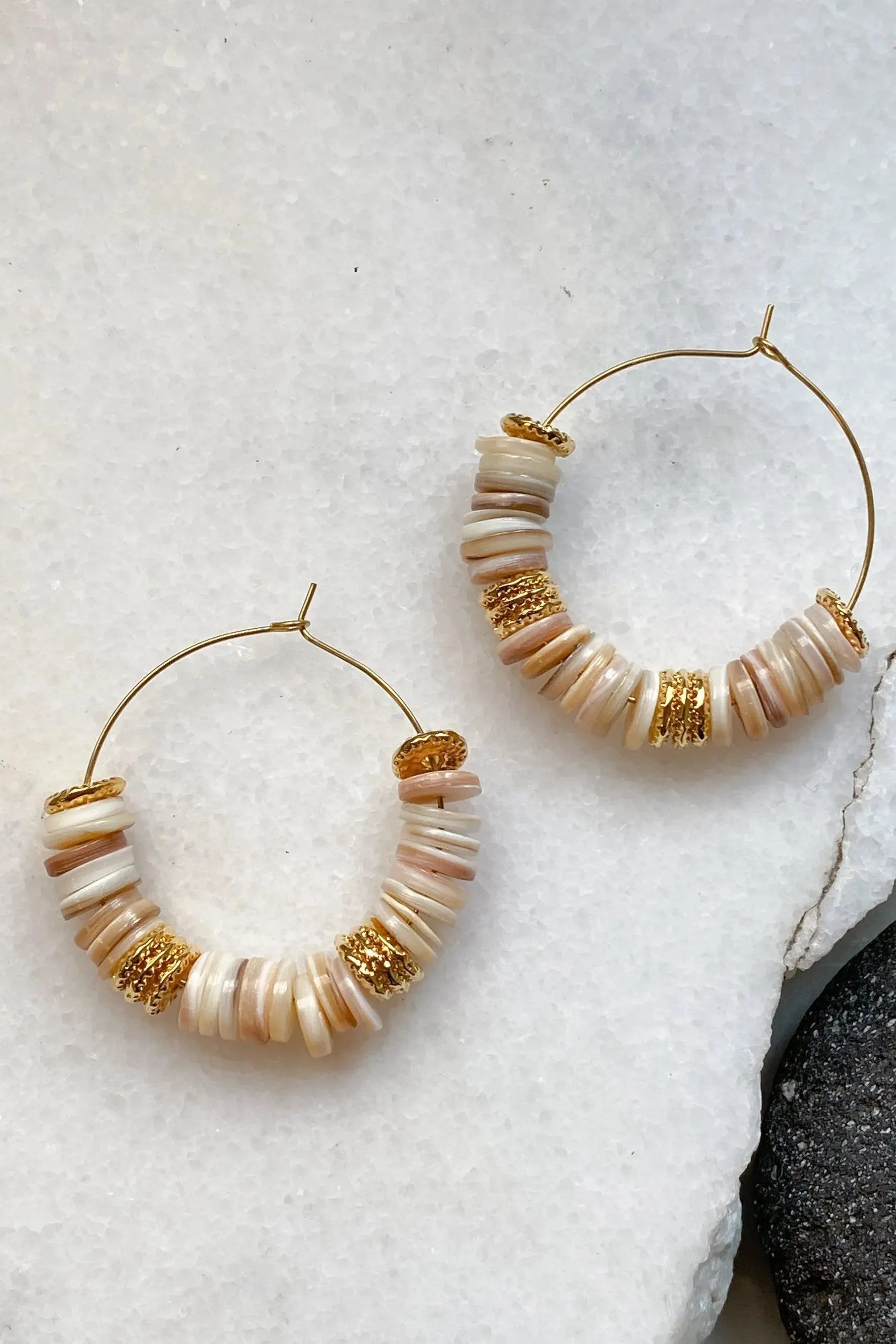 SHELL Hoop earrings