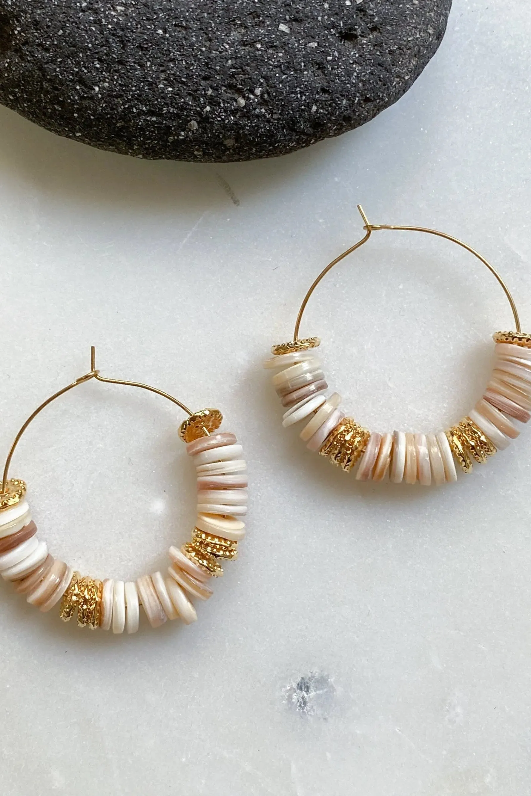 SHELL Hoop earrings