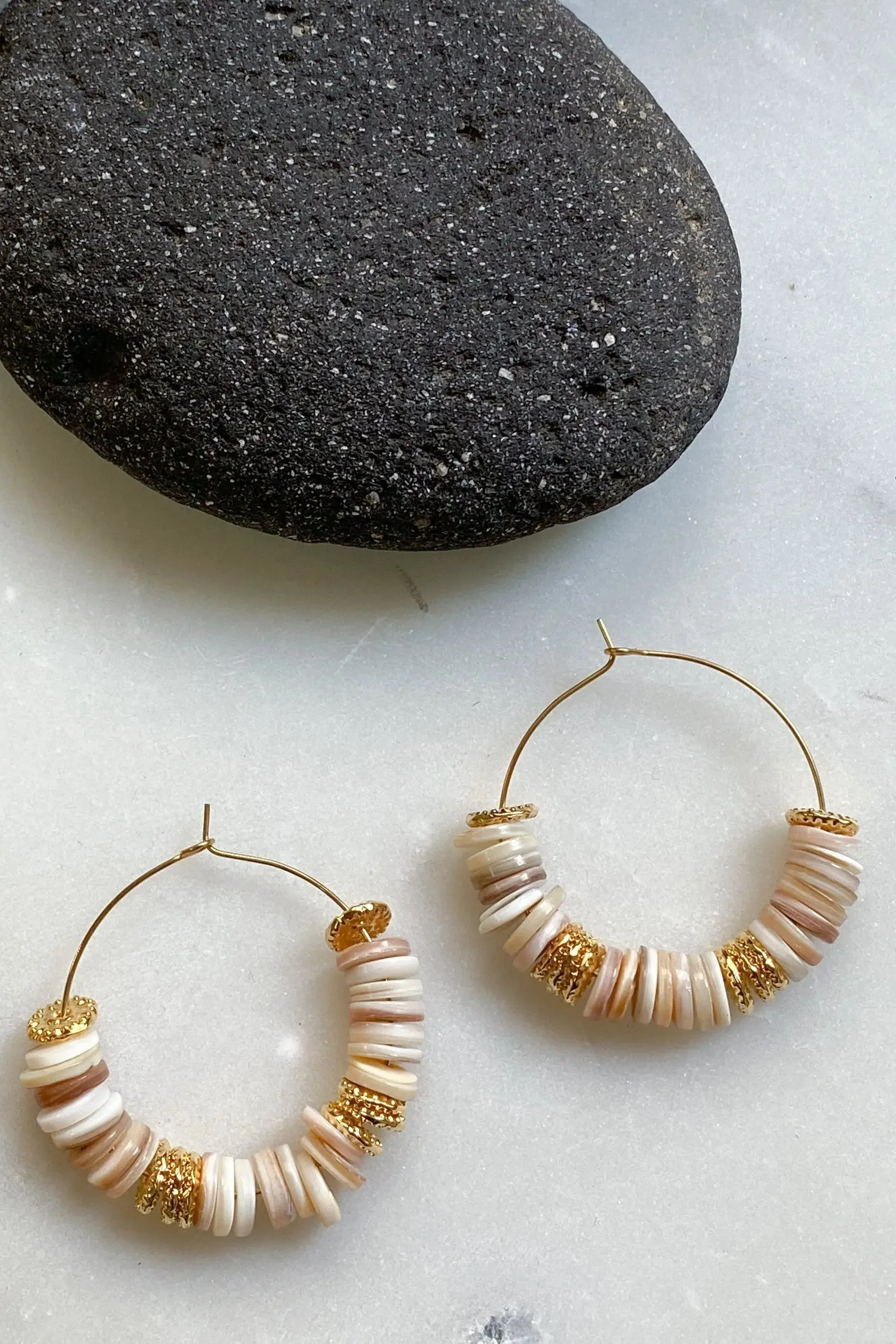 SHELL Hoop earrings