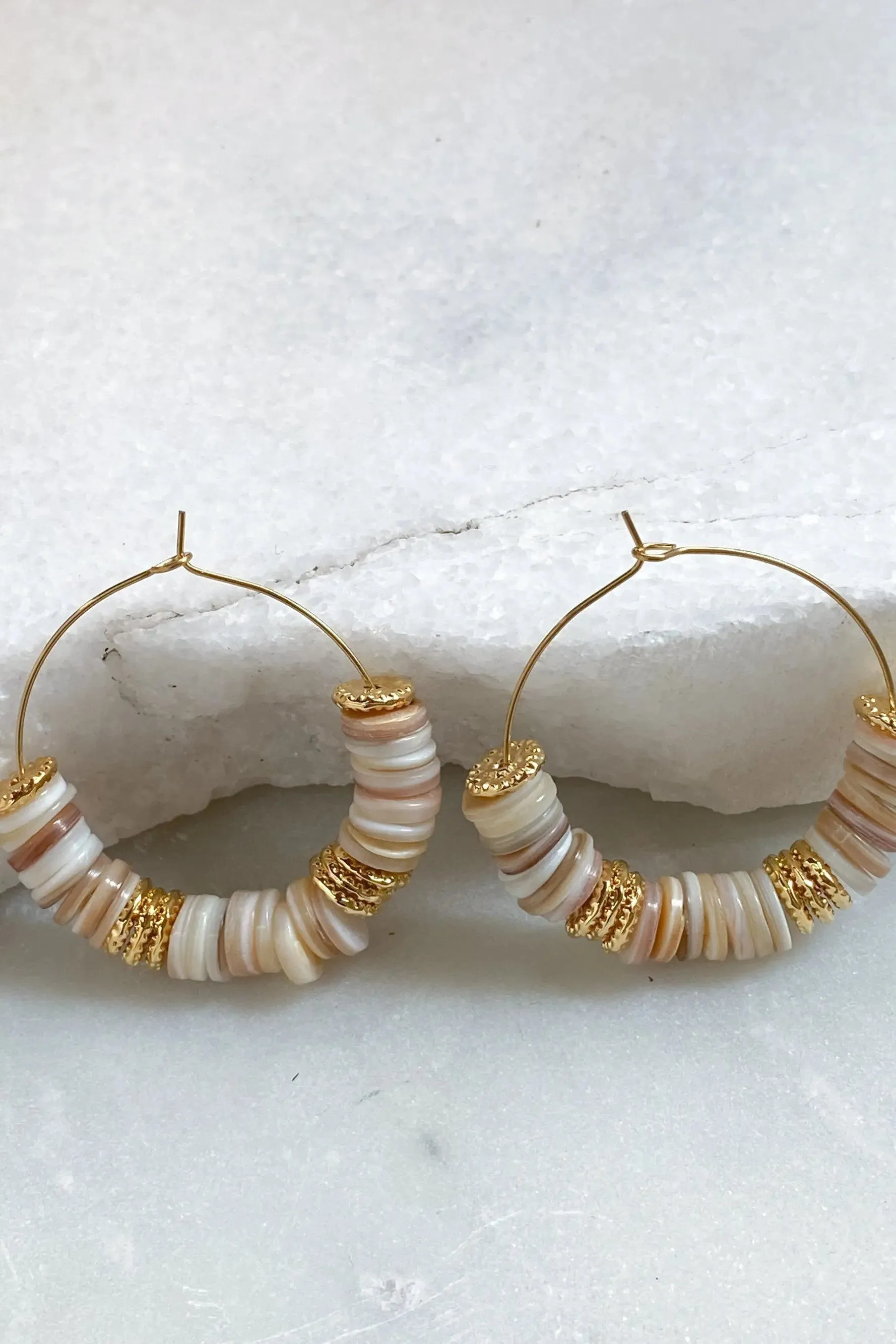 SHELL Hoop earrings