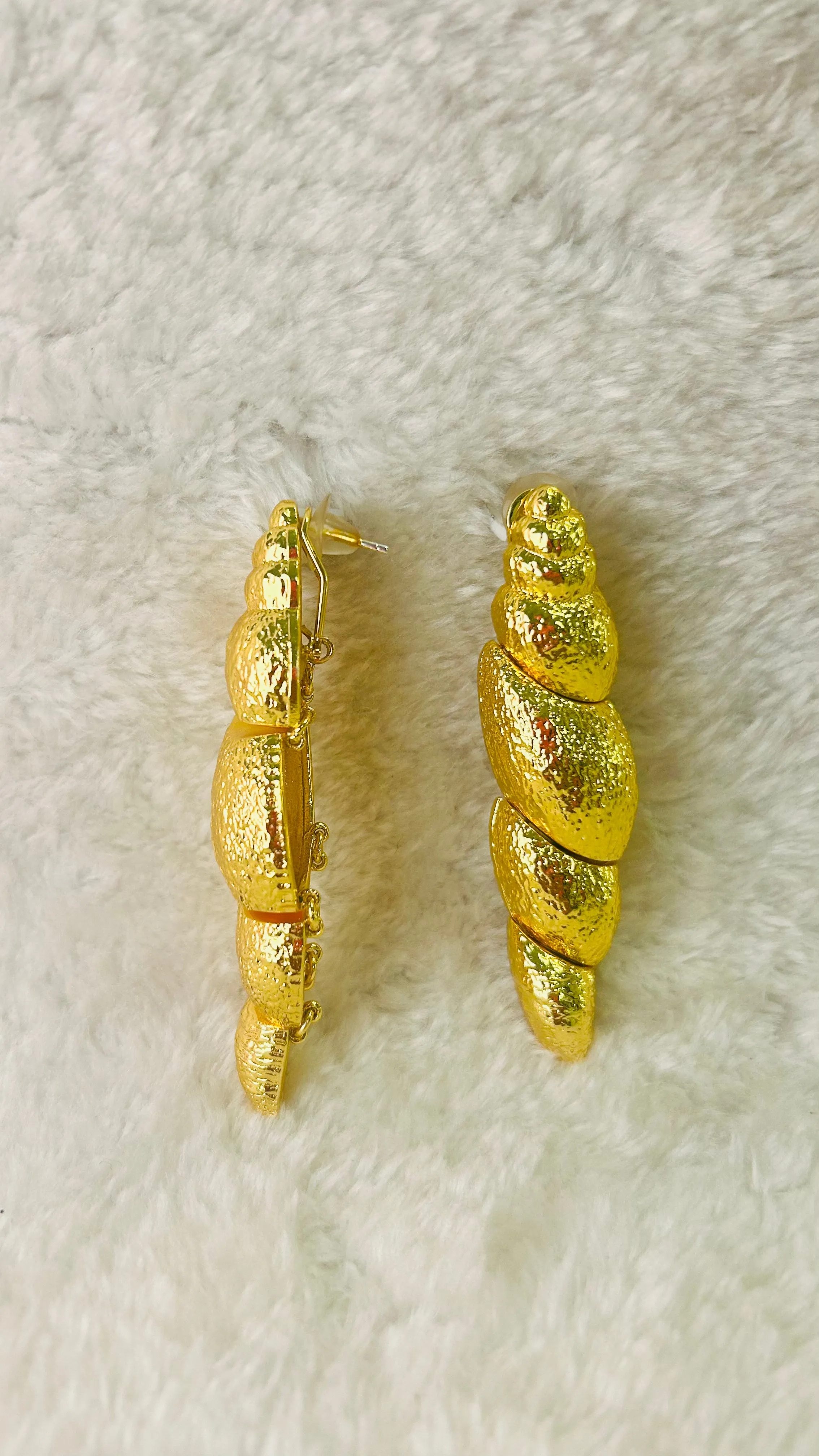 Shell long earrings