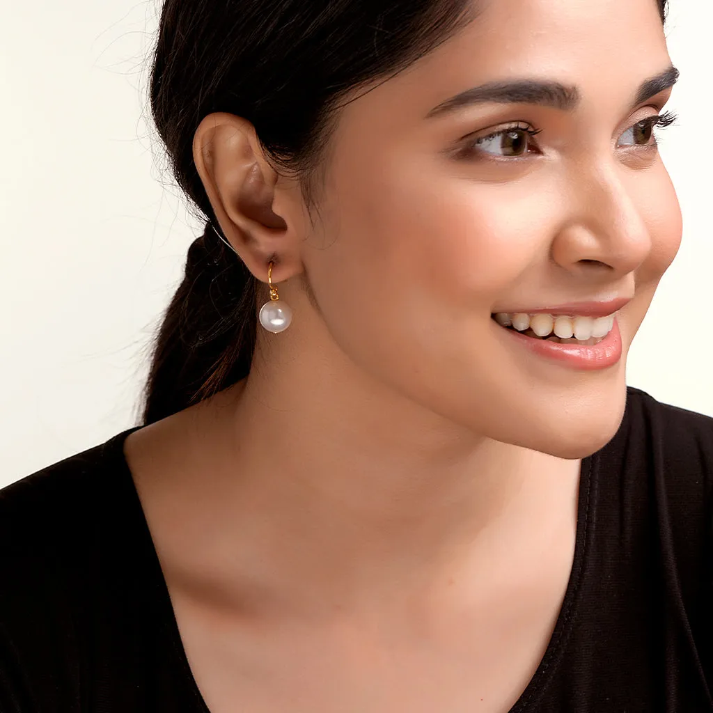 Shell Pearl Earrings