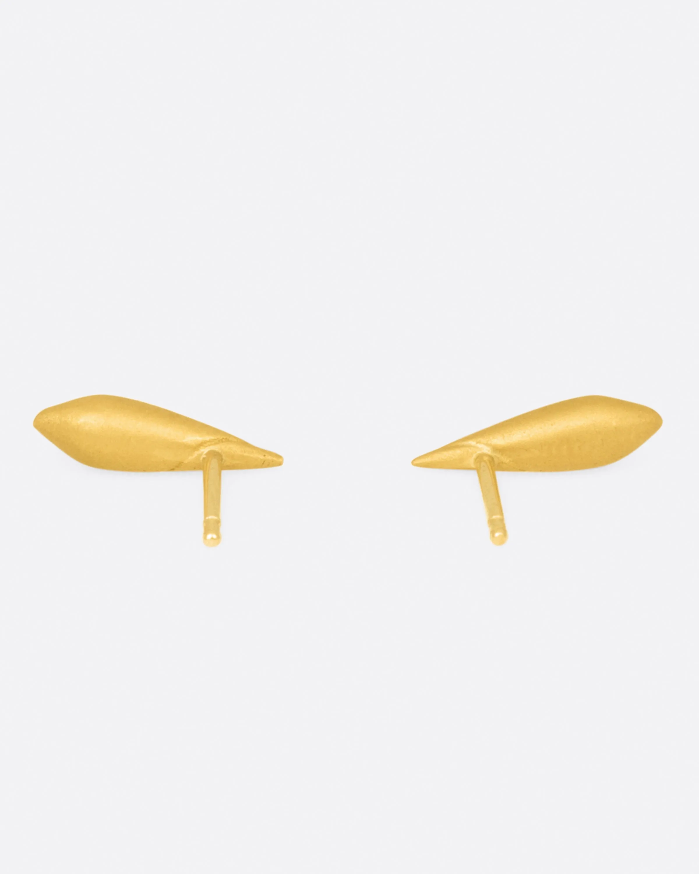 Shell Stud