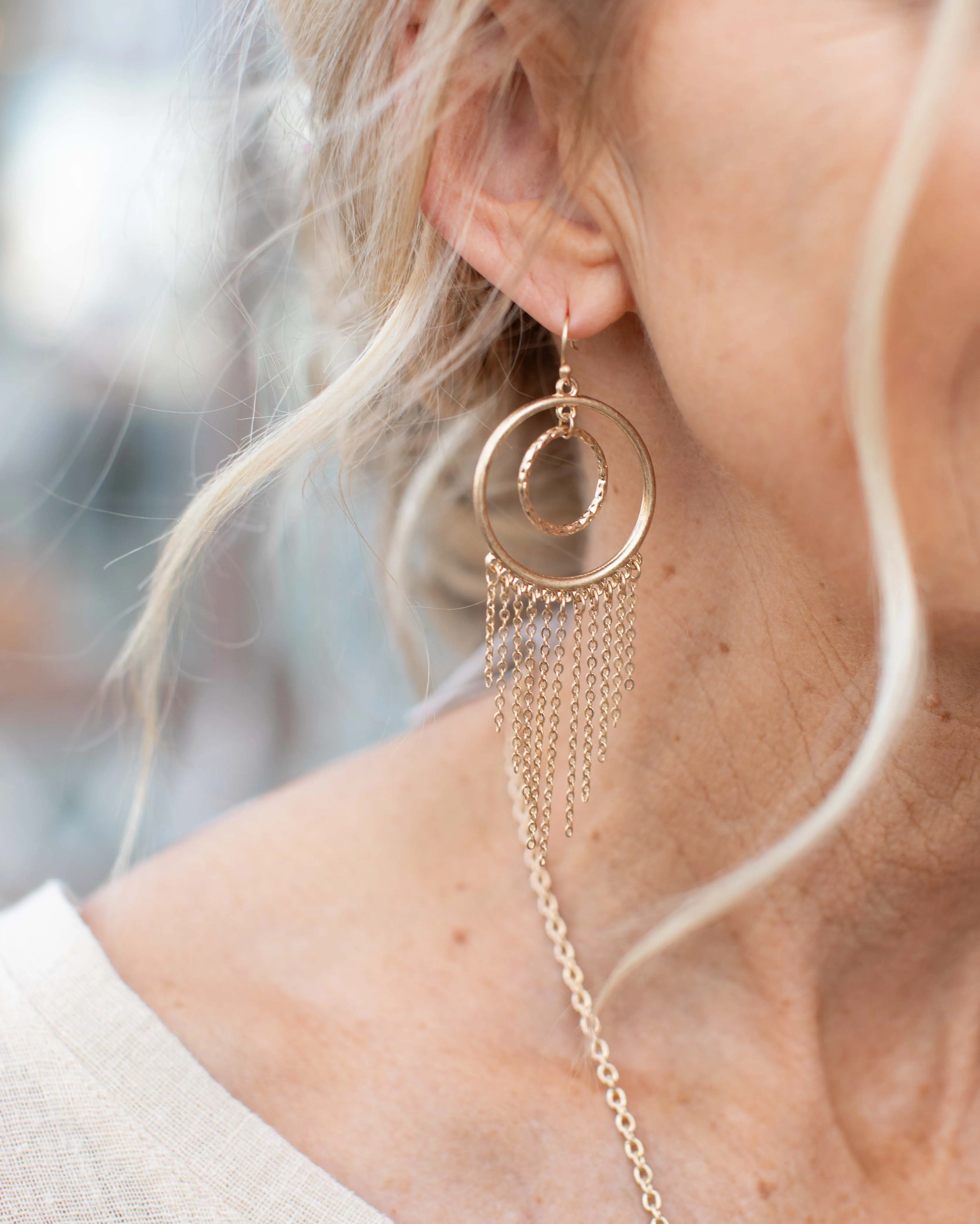 SONNIE CHAIN TASSLE EARRINGS - 2 COLORS