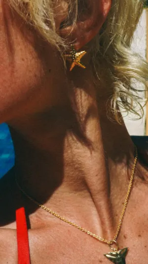 Starfish Earrings in Gold