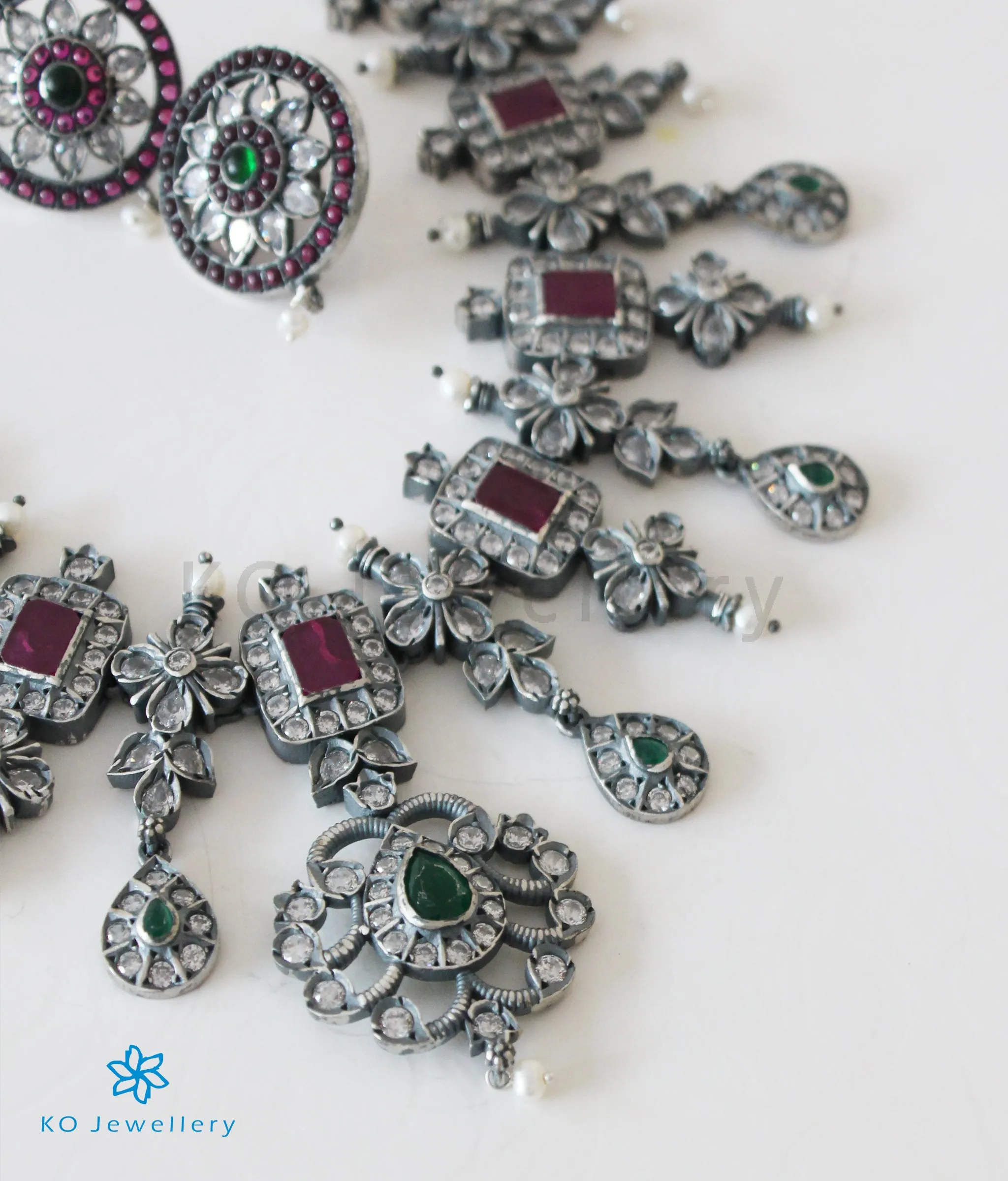 The Alankrita Silver Necklace (Oxidised)