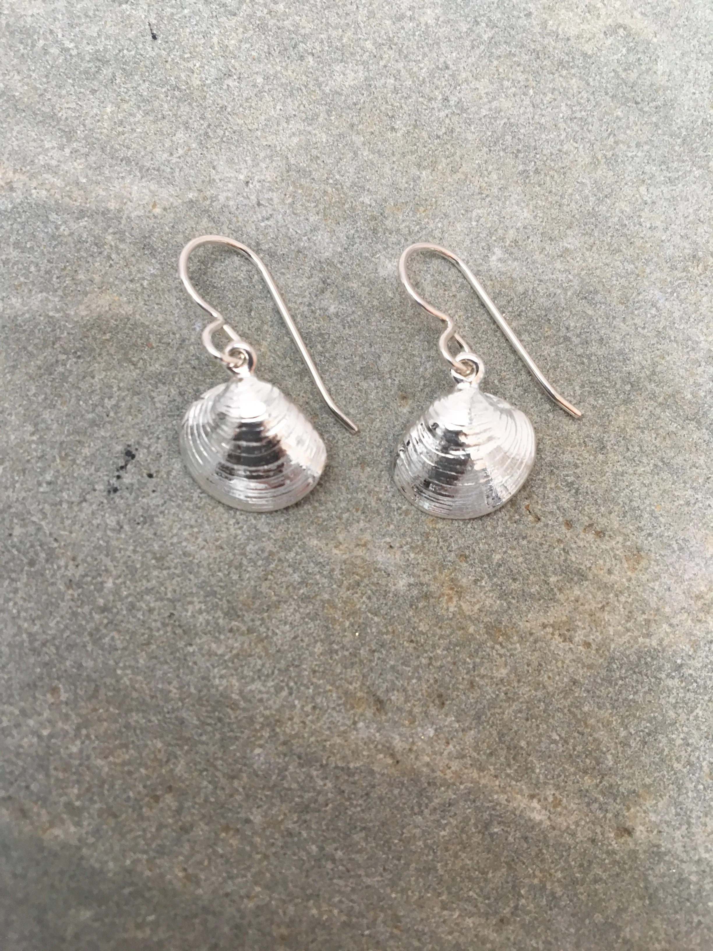 Tiny Clam Dangle Earrings