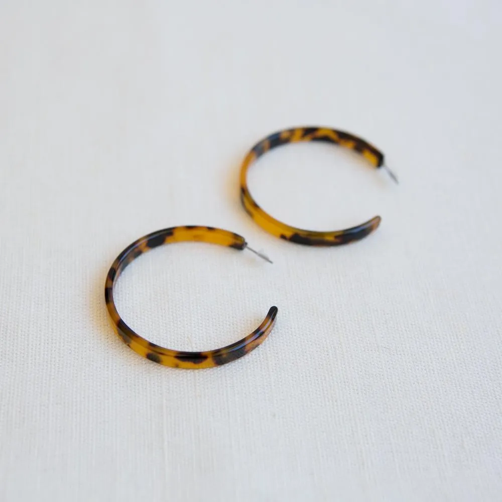 Tortoise Shell Hoop Earrings (Medium)