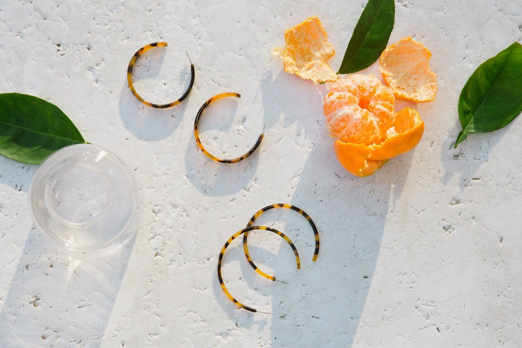 Tortoise Shell Hoop Earrings (Medium)