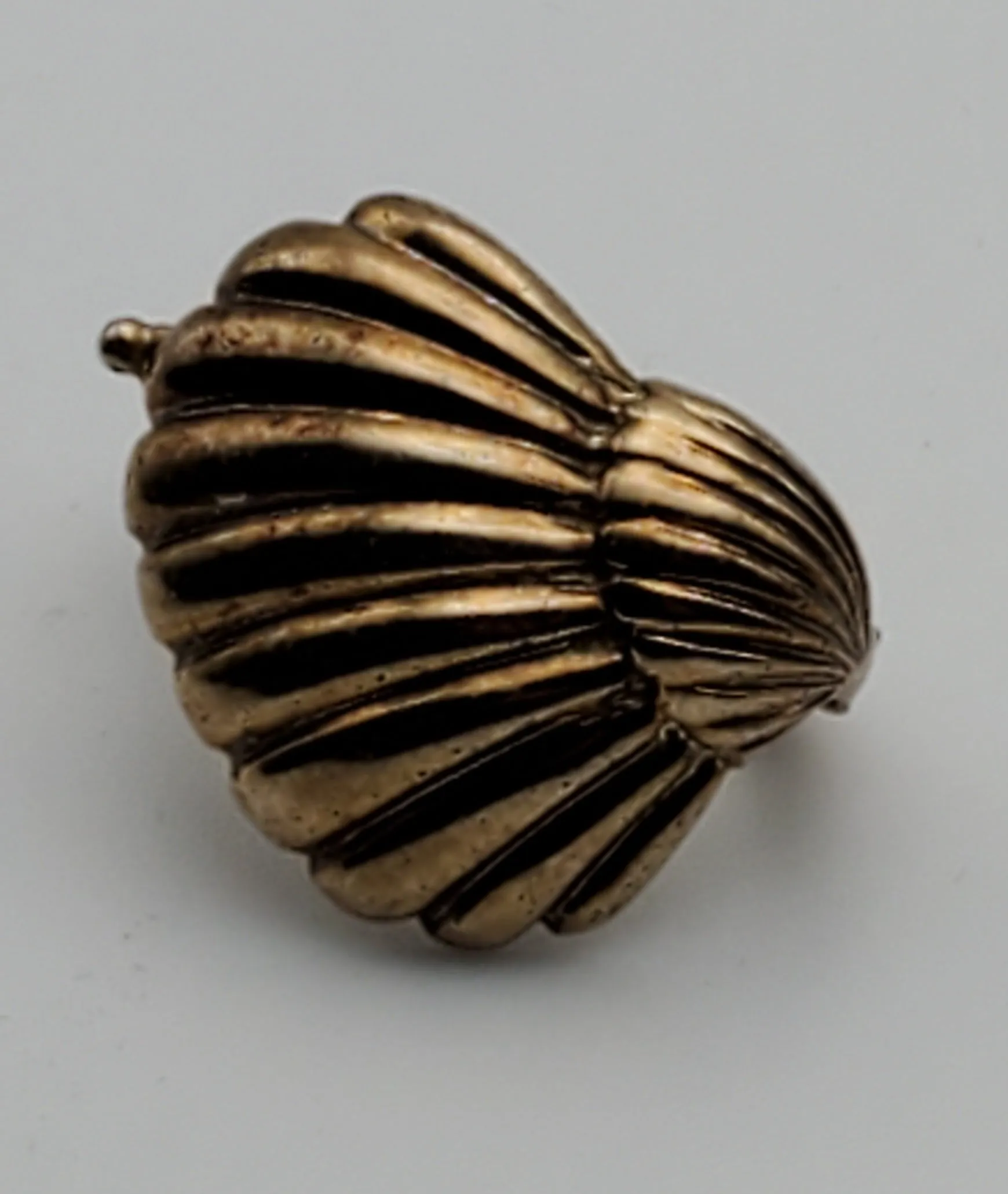 UNMATCHED Sterling Silver Gold Tone Seashell Hinged Earring