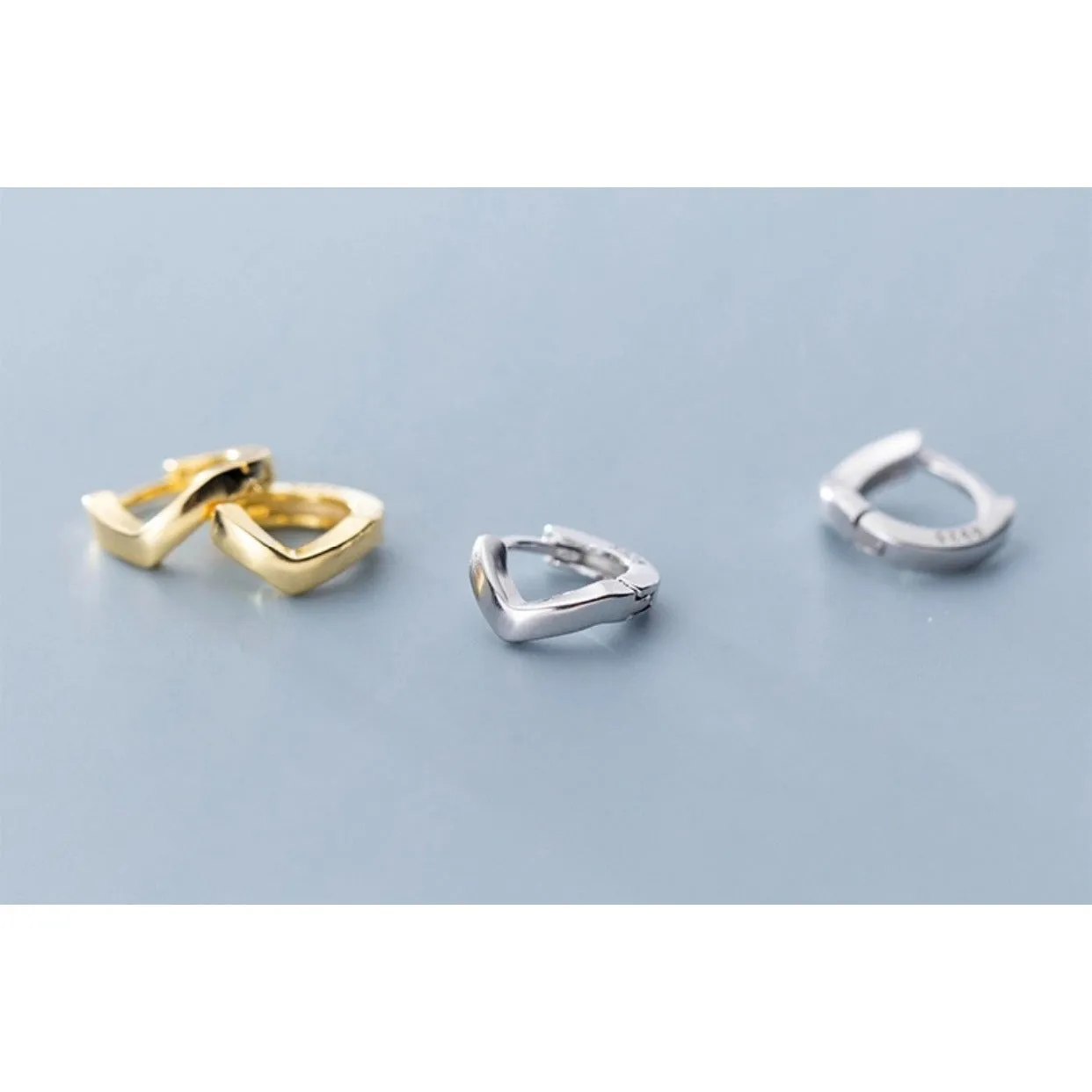 V Shape Baby Hoop Earring-SH027