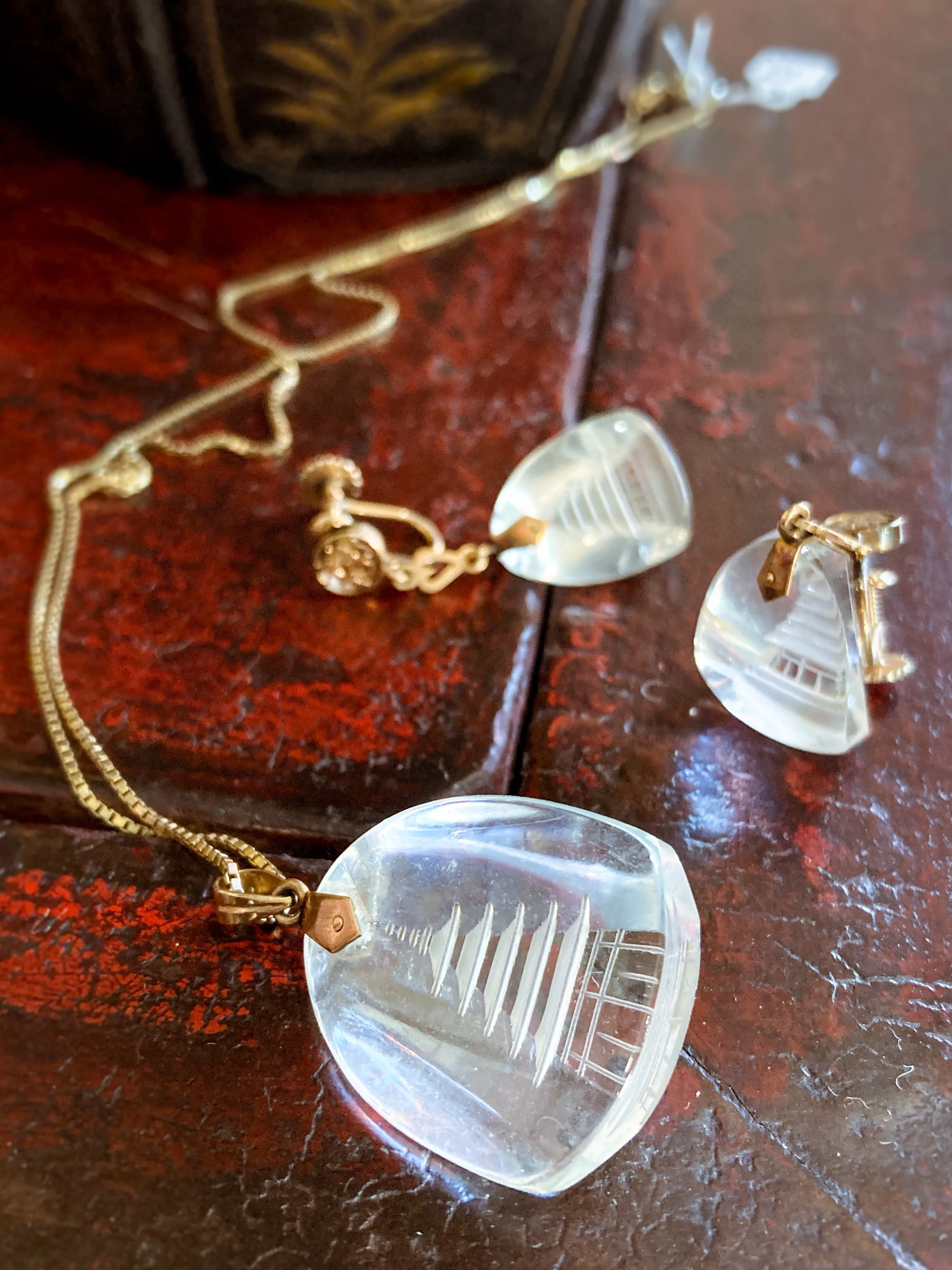 Vintage 14k Gold Carved Crystal Pagoda Necklace Earrings Japan Jewelry Set