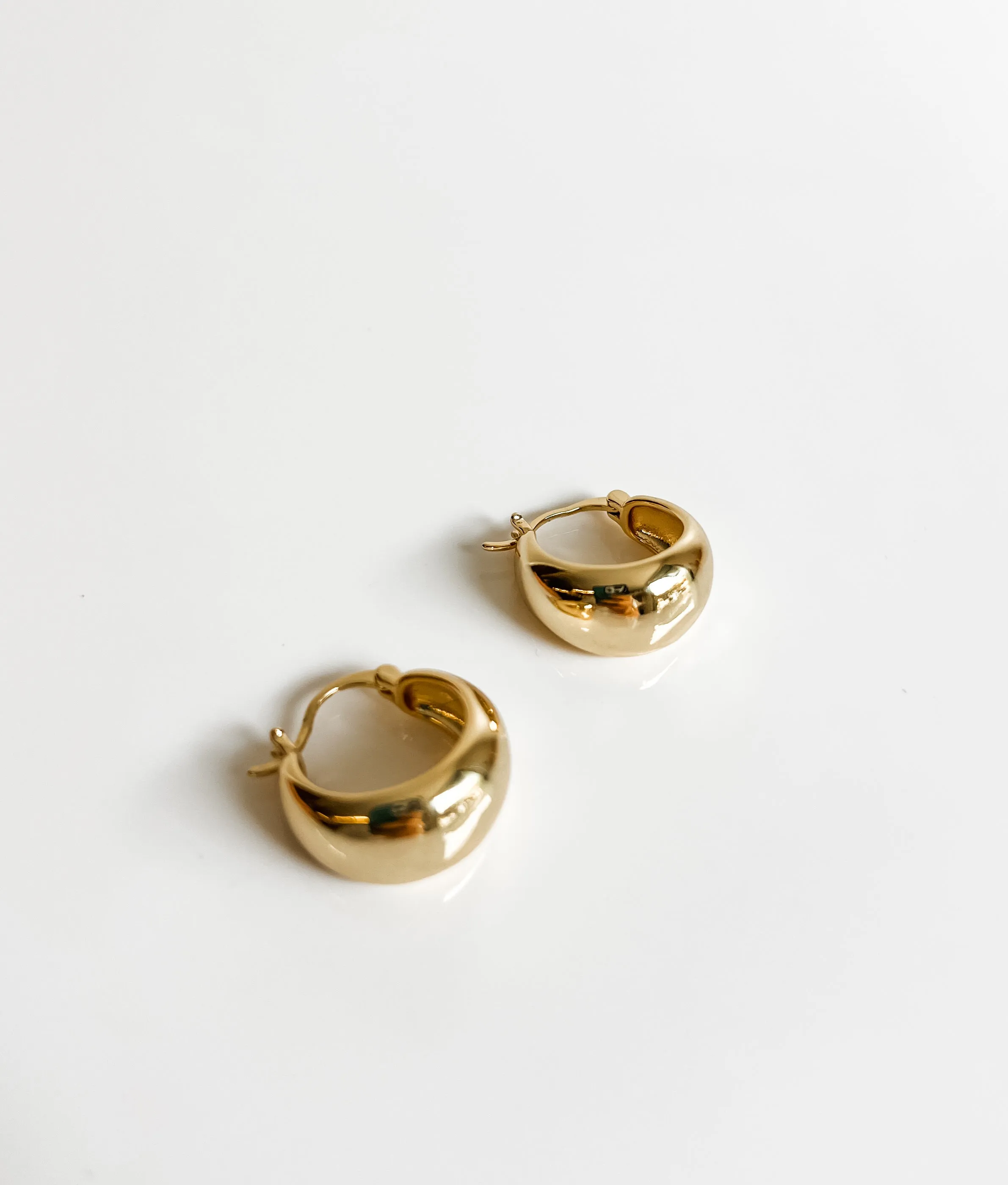 VINTAGE HOOPS