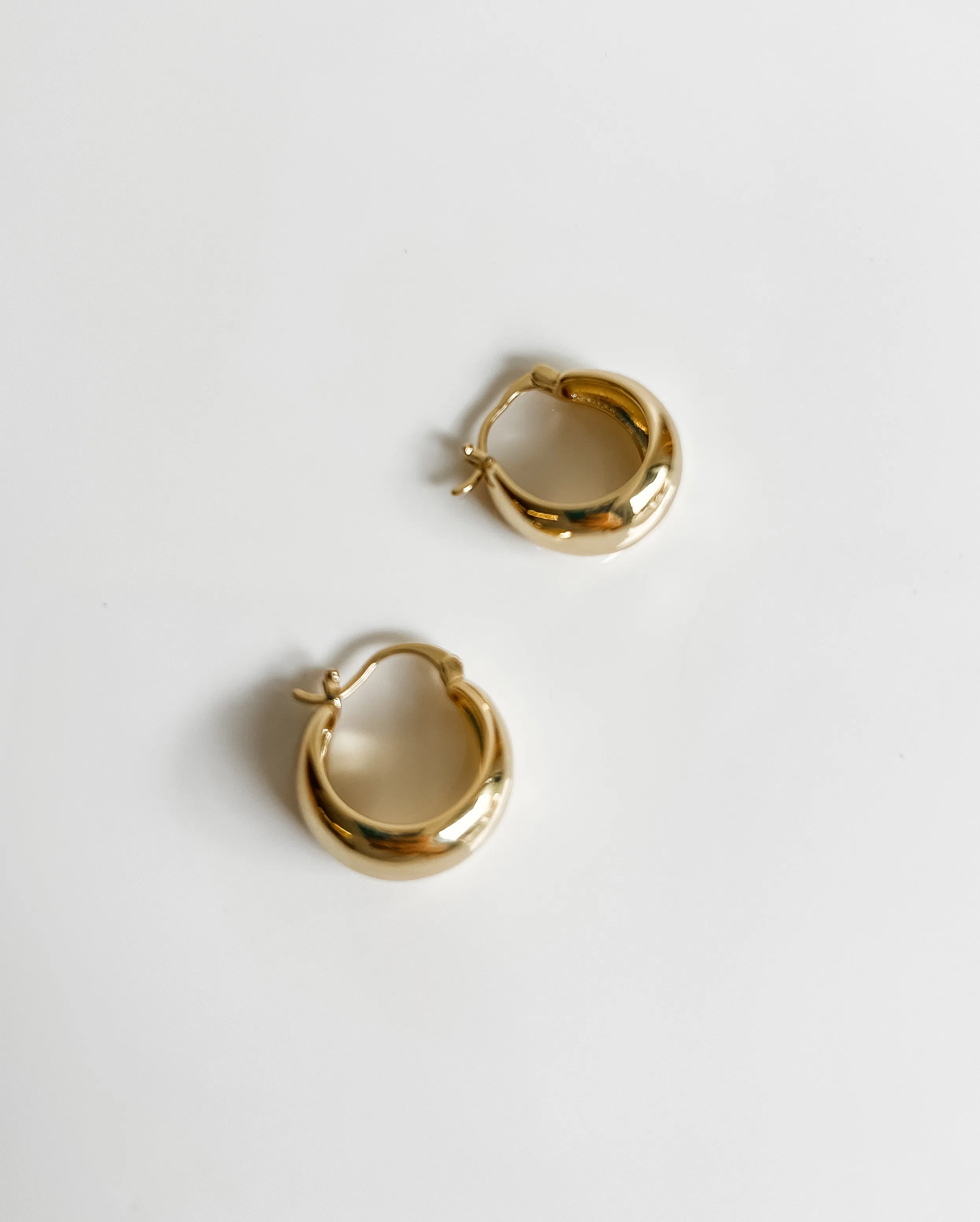 VINTAGE HOOPS