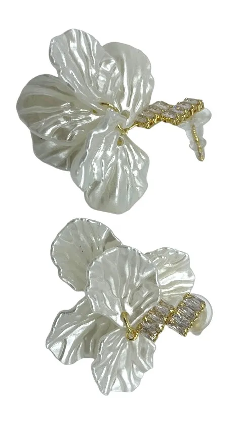 White Shell Dangle Earrings